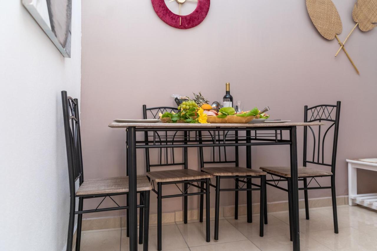 Maury Down Town Appartement Naxos City Buitenkant foto